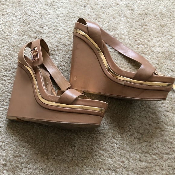 BCBG Shoes - Picture 4 of 4